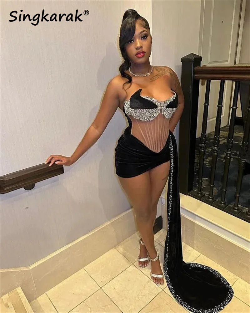 Sexy Black Prom Dress Women Velvet Luxury Crystal Beads Birthday Party Cocktail Gown Illusion Homecoming RobeLace Up Customized
Sexy Black Prom Dress Women Velvet Luxury Crystal Beads Birthday Party Cocktail Gown Illusion Homecoming RobeLace Up Customized