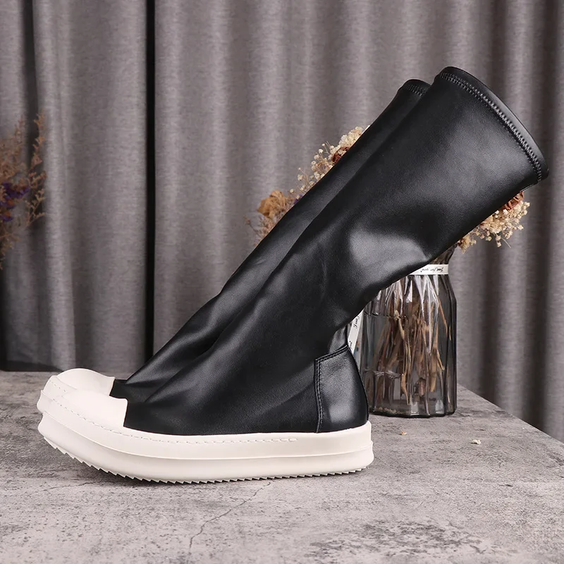 Новинка 2005, женские повседневные сапоги до колена, роскошные кроссовки из искусственной кожи, мужские кроссовки, осенние черные туфли на плоской подошве с высоким берцем
Новинка 2005, женские повседневные сапоги до колена, роскошные кроссовки из искусственной кожи, мужские кроссовки, осенние черные туфли на плоской подошве с высоким берцем