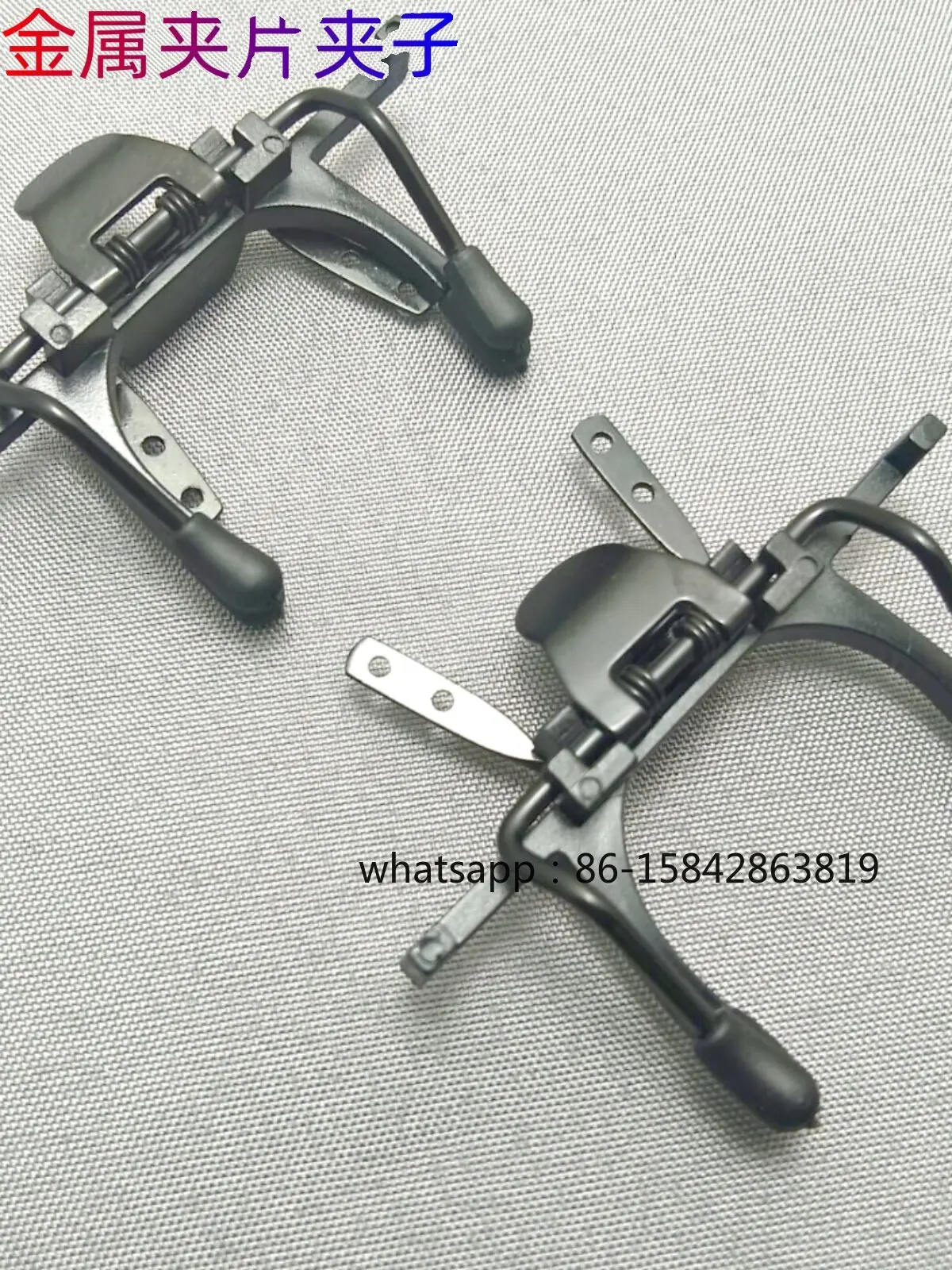 Glasses Flipped Stainless Steel Sunglasses 3D Clip Plastic Exquisite Metal Hanger Mirror
Glasses Flipped Stainless Steel Sunglasses 3D Clip Plastic Exquisite Metal Hanger Mirror