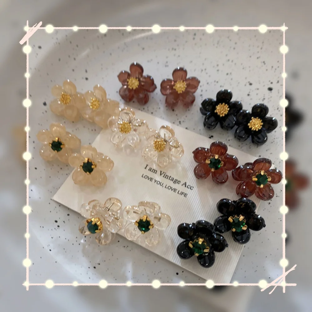 Hair Accessories Mini Flower Hair Clip Flower Shaped Grab Clip Side Clips Forehead Bangs Clip Braid Hair Small Hair Claw Clip
Hair Accessories Mini Flower Hair Clip Flower Shaped Grab Clip Side Clips Forehead Bangs Clip Braid Hair Small Hair Claw Clip