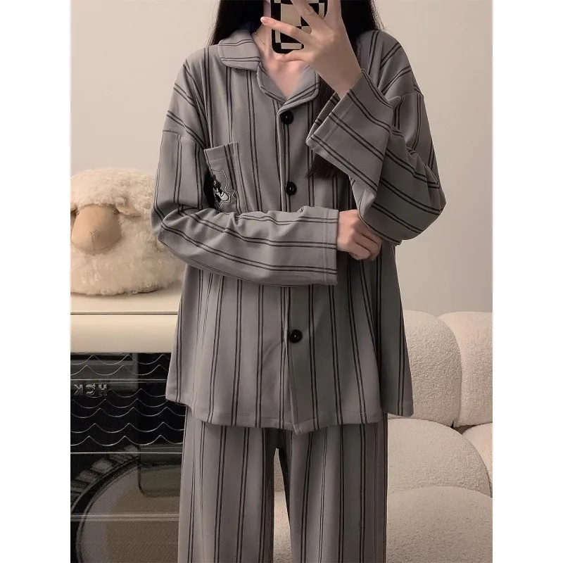 Large Size Loose 200 Pounds Pajamas Women Striped Cardigan Korean Version of The Suit Long Sleeve Trousers Outside The Home Wear
Large Size Loose 200 Pounds Pajamas Women Striped Cardigan Korean Version of The Suit Long Sleeve Trousers Outside The Home Wear