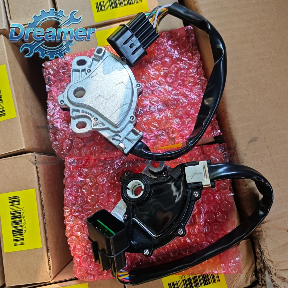 Brand New MR263257 8604A015 Electronic Neutral Safety Switch A/T Case Inhibitor Switch For Mitsubishi Pajero V73 V75 V77
Brand New MR263257 8604A015 Electronic Neutral Safety Switch A/T Case Inhibitor Switch For Mitsubishi Pajero V73 V75 V77