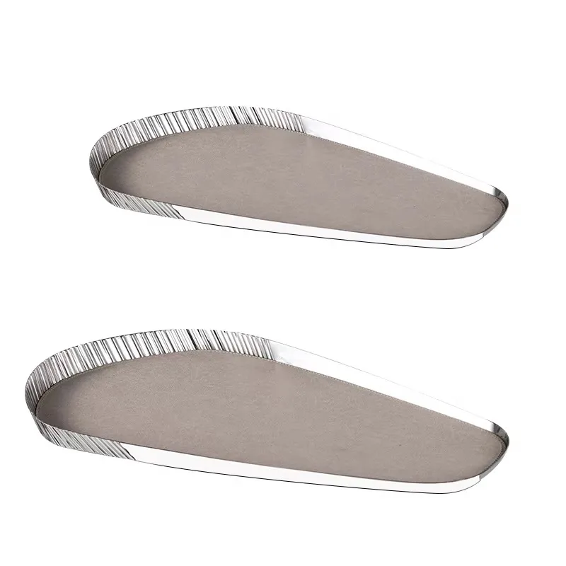 Creative special-shaped leather metal serving tray decoration super hotel serving tray sample room lightweight luxury
Creative special-shaped leather metal serving tray decoration super hotel serving tray sample room lightweight luxury