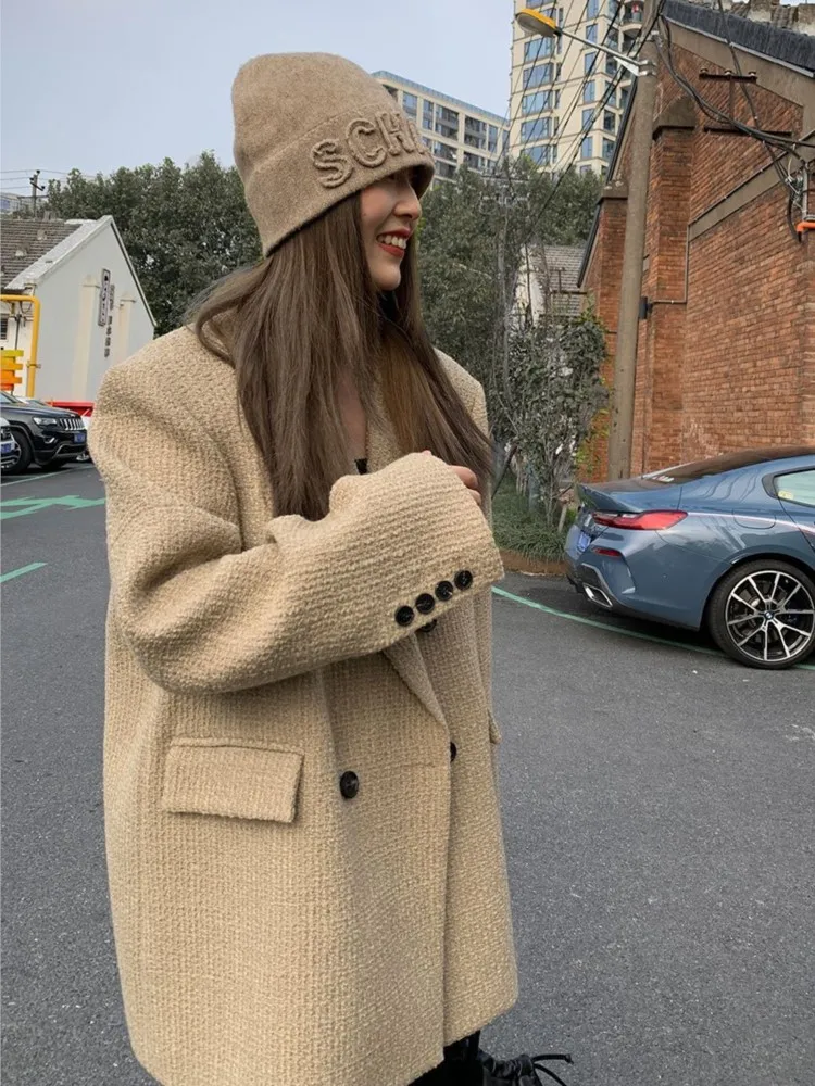Elegant Suit Coats Woman Loose Fashion Khaki Long-sleeved Double-breasted Chic Blazer Jacket Overcoat Autumn And Winter 2023 New
Elegant Suit Coats Woman Loose Fashion Khaki Long-sleeved Double-breasted Chic Blazer Jacket Overcoat Autumn And Winter 2023 New
