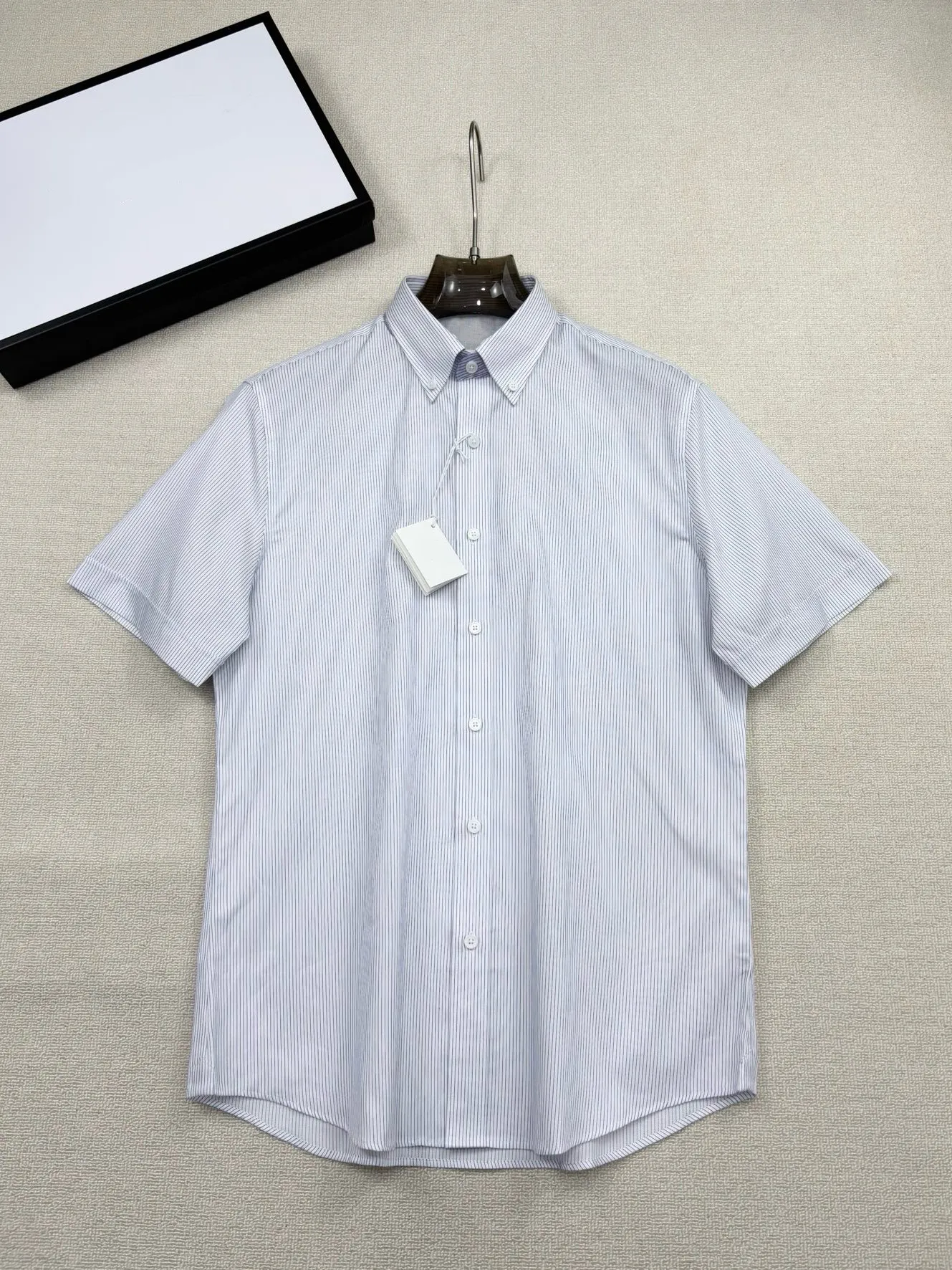 BC old money style summer silk business lapel shirt men's casual short-sleeved shirt
BC old money style summer silk business lapel shirt men's casual short-sleeved shirt
