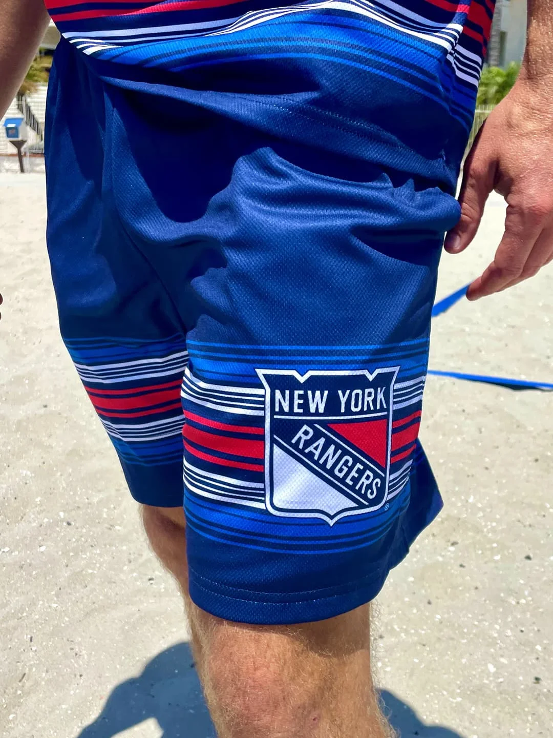 2026 New York Rangers Logo Men Athletic Shorts Blue Red White Stripe Quick Dry Casual Training Shorts with Drawstring
2026 New York Rangers Logo Men Athletic Shorts Blue Red White Stripe Quick Dry Casual Training Shorts with Drawstring