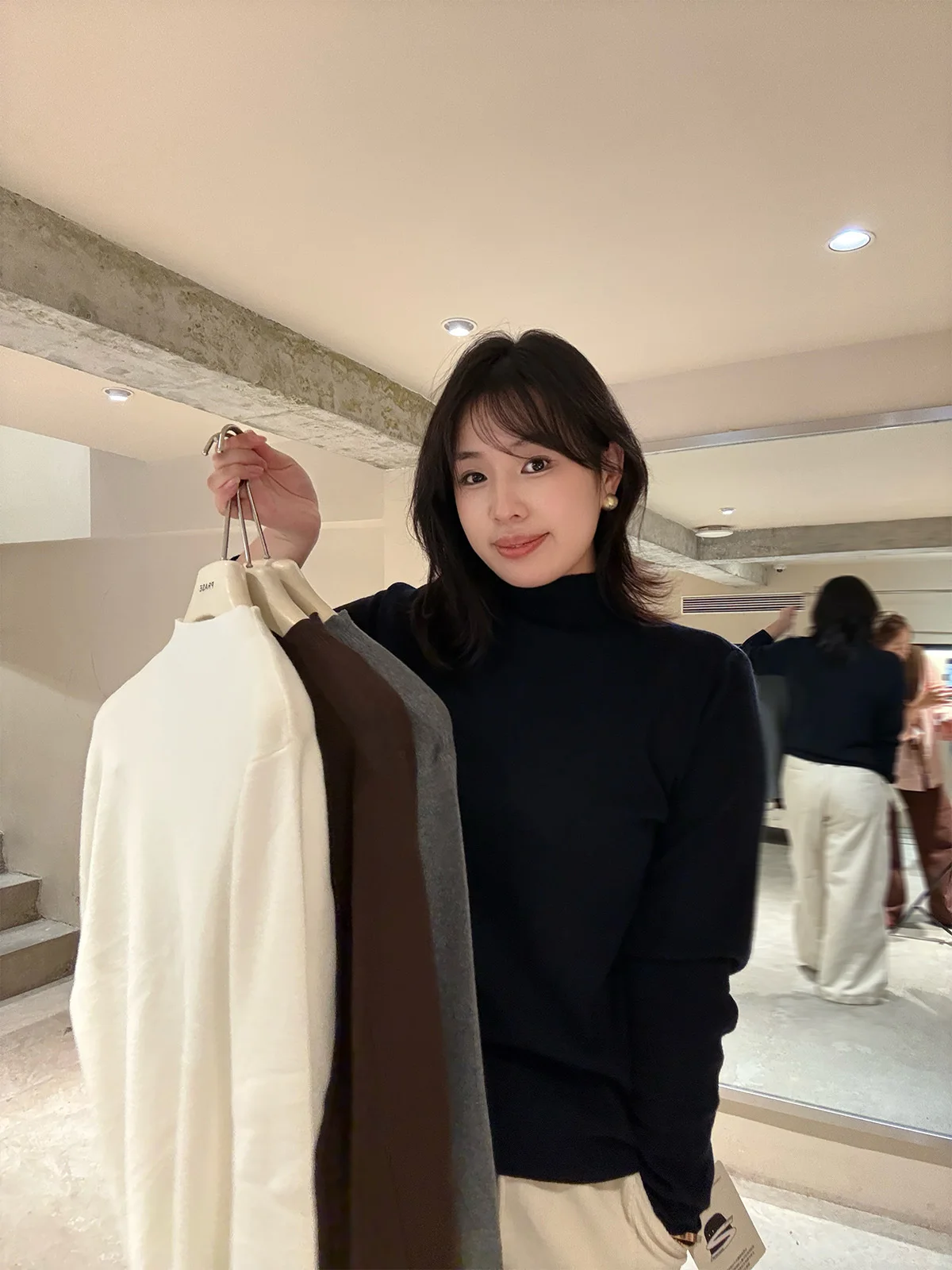 Slimming Knitted Base Layer f High Collar Long Sve T-irt by Miao Pàng Zāng Tǒng Tǒng from Hokkaido Woven with Love
Slimming Knitted Base Layer f High Collar Long Sve T-irt by Miao Pàng Zāng Tǒng Tǒng from Hokkaido Woven with Love