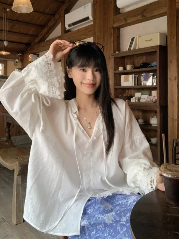 plus Size Women's Sweet Lace Long Sleeve White Shirt Summer New Loose Bell Sleeve Top UV Protection Commute Style High Waist
plus Size Women's Sweet Lace Long Sleeve White Shirt Summer New Loose Bell Sleeve Top UV Protection Commute Style High Waist