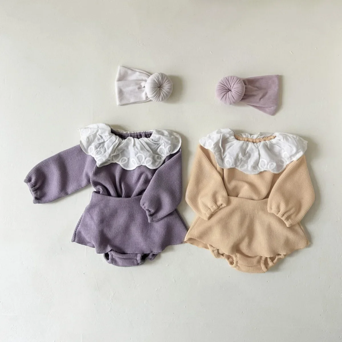 Baby Sets Autumn Winter Korea Childrens Clothing Girls Flower Edge Collar Stripe Long Sleeved T-shirt Shorts Sweet
Baby Sets Autumn Winter Korea Childrens Clothing Girls Flower Edge Collar Stripe Long Sleeved T-shirt Shorts Sweet