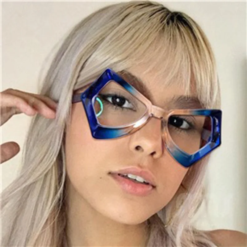 Anti-blue light irregular cat's eye large frame flat glasses new butterfly glasses frame trendy street shooting glasses frame
Anti-blue light irregular cat's eye large frame flat glasses new butterfly glasses frame trendy street shooting glasses frame