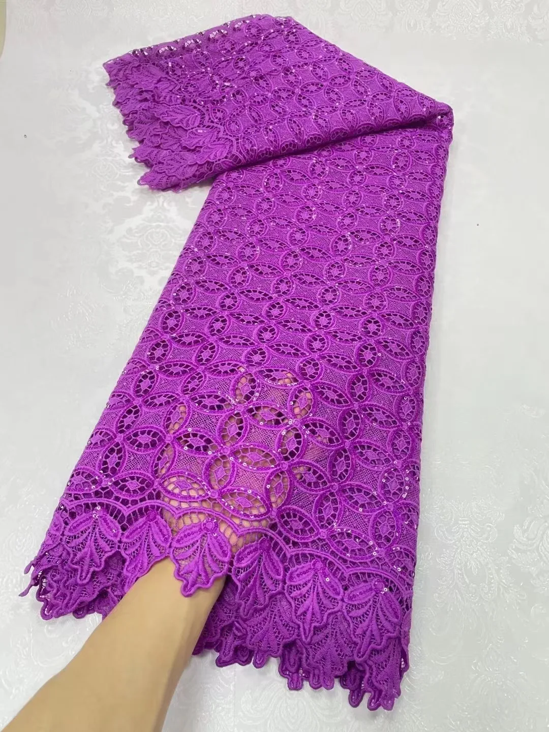 Guipure Cord Lace Fabric High Quality African Water Soluble Lace Fabric Nigerian Embroidery Sequins Lace For Nigeria Wedding 
Guipure Cord Lace Fabric High Quality African Water Soluble Lace Fabric Nigerian Embroidery Sequins Lace For Nigeria Wedding