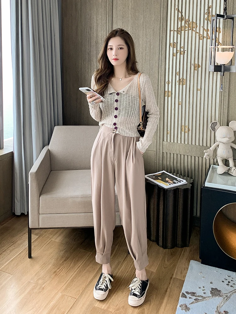 Chic Short Knitted Open Cardigan Women's Inner Wear Base Shirt Korean Style Commute Wind Spring Autumn Winter Fashion Outerwear
Chic Short Knitted Open Cardigan Women's Inner Wear Base Shirt Korean Style Commute Wind Spring Autumn Winter Fashion Outerwear