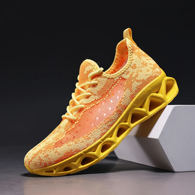 Couple Running Shoes 2025 Fashion New Soft Cushioned Sole Comfortable Breathable Daily Fitness Running Shoes for Man Women
Couple Running Shoes 2025 Fashion New Soft Cushioned Sole Comfortable Breathable Daily Fitness Running Shoes for Man Women