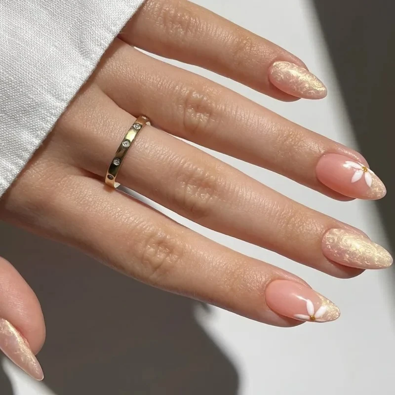 White Daisy Flowers Yellow Glitter Powder Summer False Nails Leopard Long Pointed Fake Nails Art Press on Nails Charms Manicure
White Daisy Flowers Yellow Glitter Powder Summer False Nails Leopard Long Pointed Fake Nails Art Press on Nails Charms Manicure