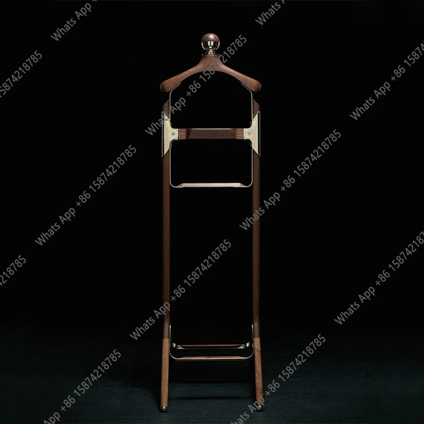 American retro solid wood floor coat rack designer men's suit store stainless steel display hanger
American retro solid wood floor coat rack designer men's suit store stainless steel display hanger