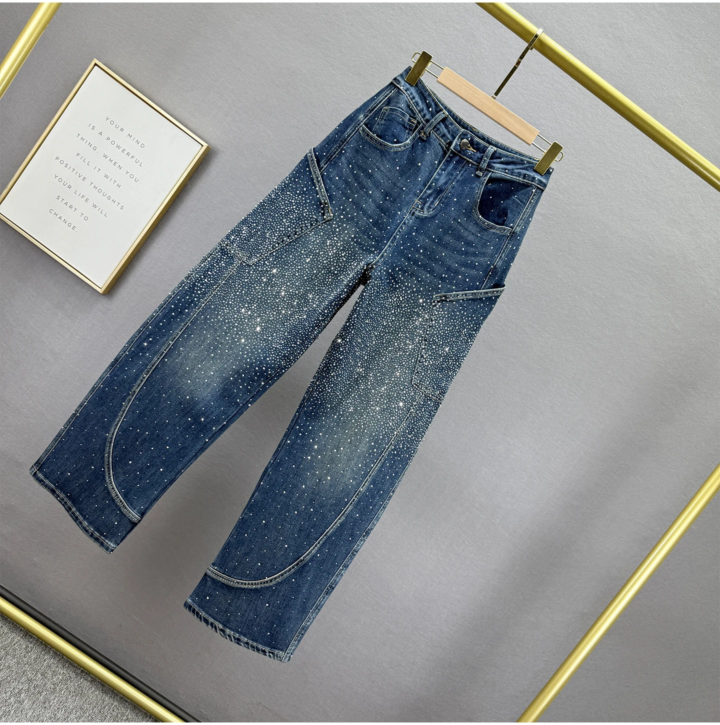 Cotton Stretch Rhinestone Jeans for Women 2026 Spring New High Waist Loose Three-Dimensional Cut European Style Pants Trendy
Cotton Stretch Rhinestone Jeans for Women 2026 Spring New High Waist Loose Three-Dimensional Cut European Style Pants Trendy