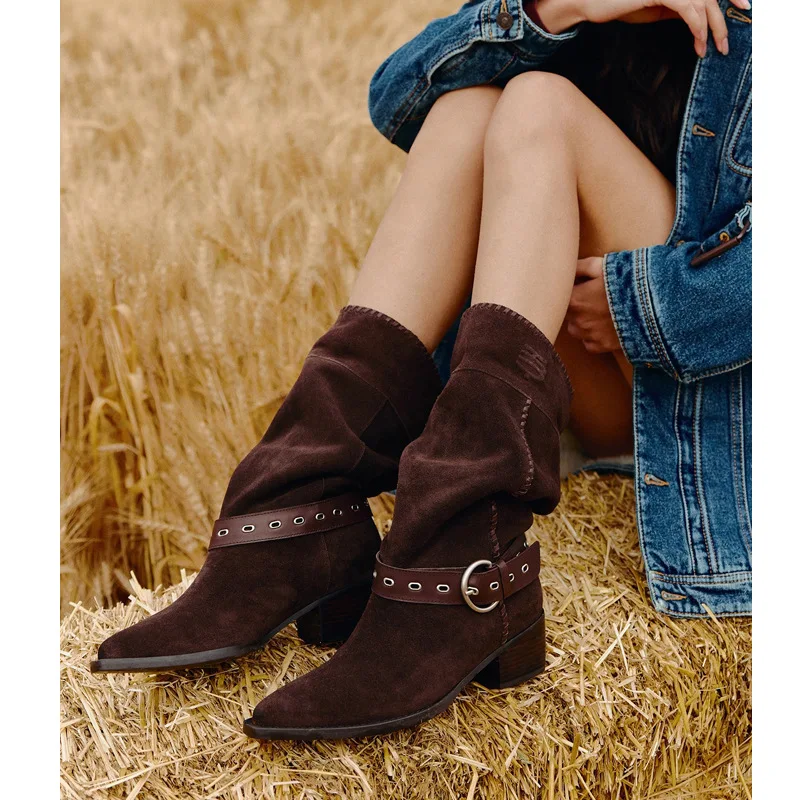 Women's Retro Mid-tube Pointed Boots Knight Short Boots Mid-heel Pleated Western Cowboy Pile Boots Casual Outdoor Cosplay Shoes
Women's Retro Mid-tube Pointed Boots Knight Short Boots Mid-heel Pleated Western Cowboy Pile Boots Casual Outdoor Cosplay Shoes