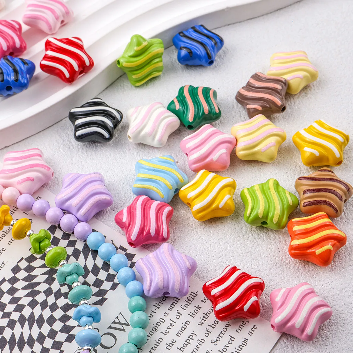 Модные красочные масляные капли в полоску, стильные кавайные милые звезды, акриловые ювелирные бусины, подходят для девочек, ожерелье, серьги, 80 шт., 19*20*10 мм
Модные красочные масляные капли в полоску, стильные кавайные милые звезды, акриловые ювелирные бусины, подходят для девочек, ожерелье, серьги, 80 шт., 19*20*10 мм