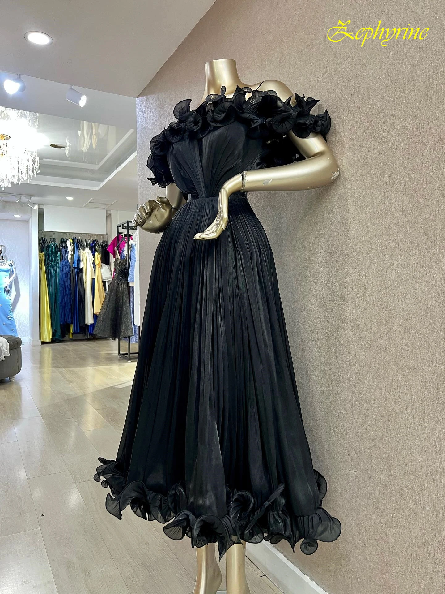 Customized Straight Boat Neck Elegant Formal Evening Dress and Modern Fashion Celebrity Gowns Temperament Delicate Party Dress
Customized Straight Boat Neck Elegant Formal Evening Dress and Modern Fashion Celebrity Gowns Temperament Delicate Party Dress