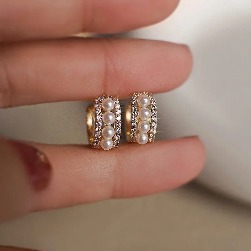 925 Sterling Silver Sparkling Zircon Pearls Earring for Women French Vintage Party Wedding Jewelry Accessories
925 Sterling Silver Sparkling Zircon Pearls Earring for Women French Vintage Party Wedding Jewelry Accessories