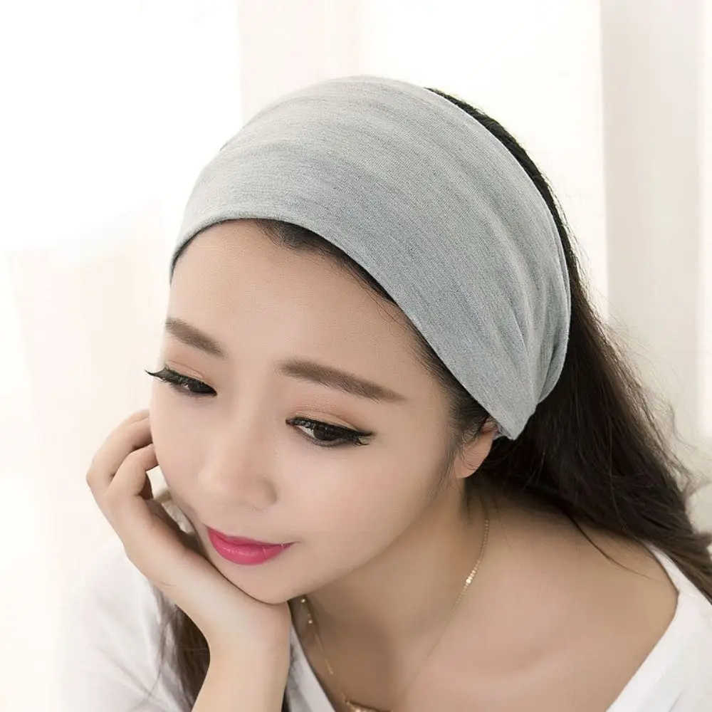Lightweight Anti-Slip Wide Headband Polyester Breathable Soft Sweatband Universal Versatile Stretch Hair Band Daily Use
Lightweight Anti-Slip Wide Headband Polyester Breathable Soft Sweatband Universal Versatile Stretch Hair Band Daily Use