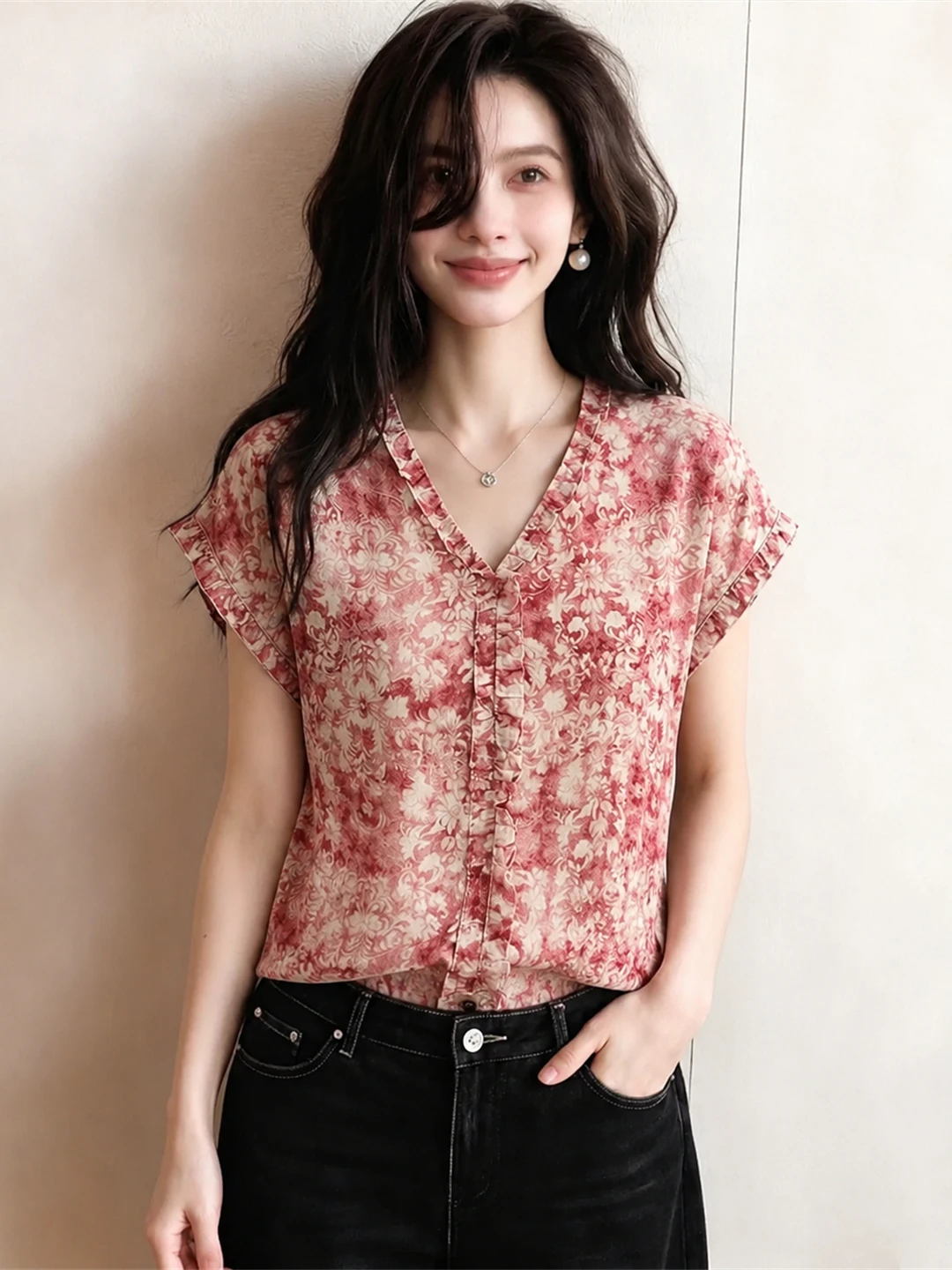 Korean Style V-Neck Short Sleeve Shirt Women's Fashionable Slimming Top Age-Defying Summer Korean Style Women's Shirt
Korean Style V-Neck Short Sleeve Shirt Women's Fashionable Slimming Top Age-Defying Summer Korean Style Women's Shirt