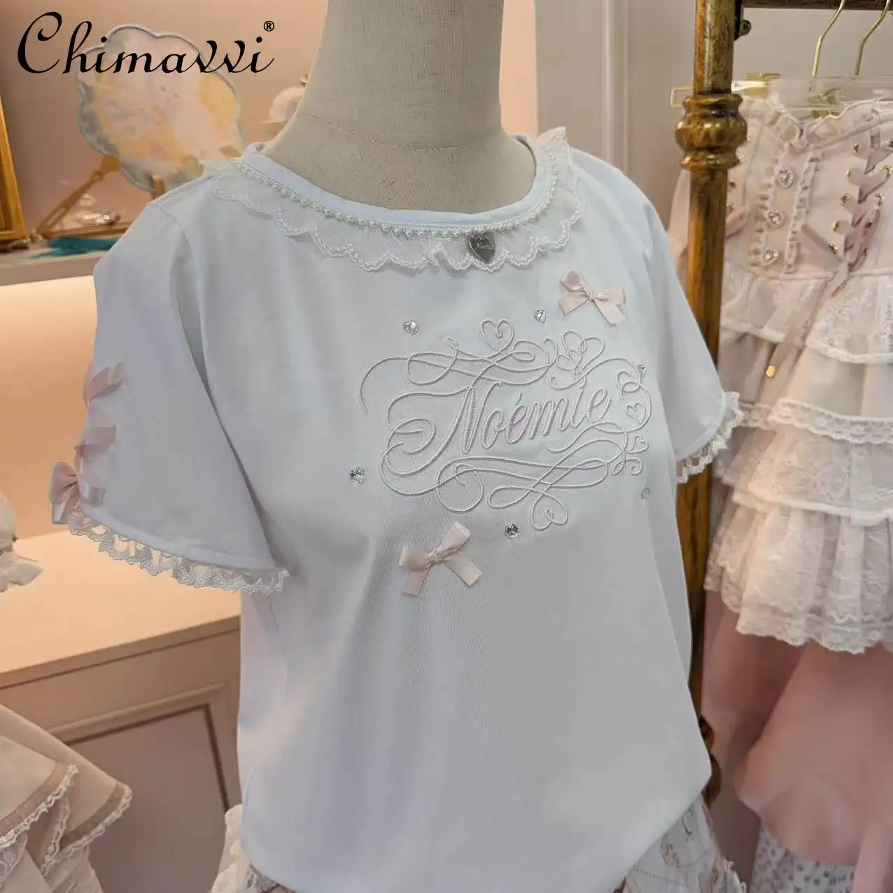 2026 Summer New Cute Bowknot Exquisite Embroidery Beaded Short Sleeve Top Sweet Girls Women Kawaii Lace Trim Short T-shirt
2026 Summer New Cute Bowknot Exquisite Embroidery Beaded Short Sleeve Top Sweet Girls Women Kawaii Lace Trim Short T-shirt