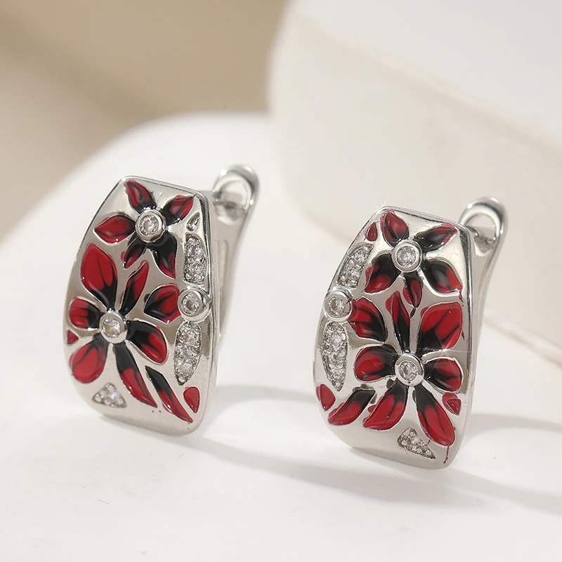 Vintage Silver Color White CZ Enamel Flower Hoops Earrings Woman Geometry Party Daily Wear
Vintage Silver Color White CZ Enamel Flower Hoops Earrings Woman Geometry Party Daily Wear
