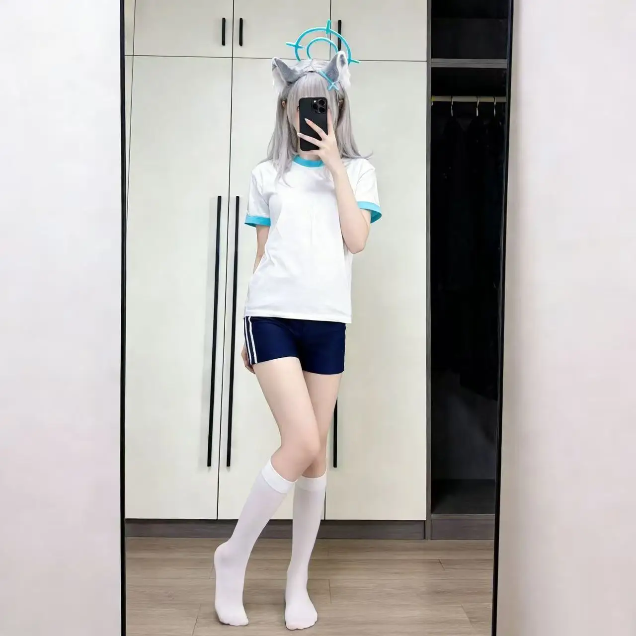 Blue Sand Wolf Shiroko Cosplay Costume Cute Color-Block Crew Neck Top & Shorts Sports Gym Suit Set
Blue Sand Wolf Shiroko Cosplay Costume Cute Color-Block Crew Neck Top & Shorts Sports Gym Suit Set