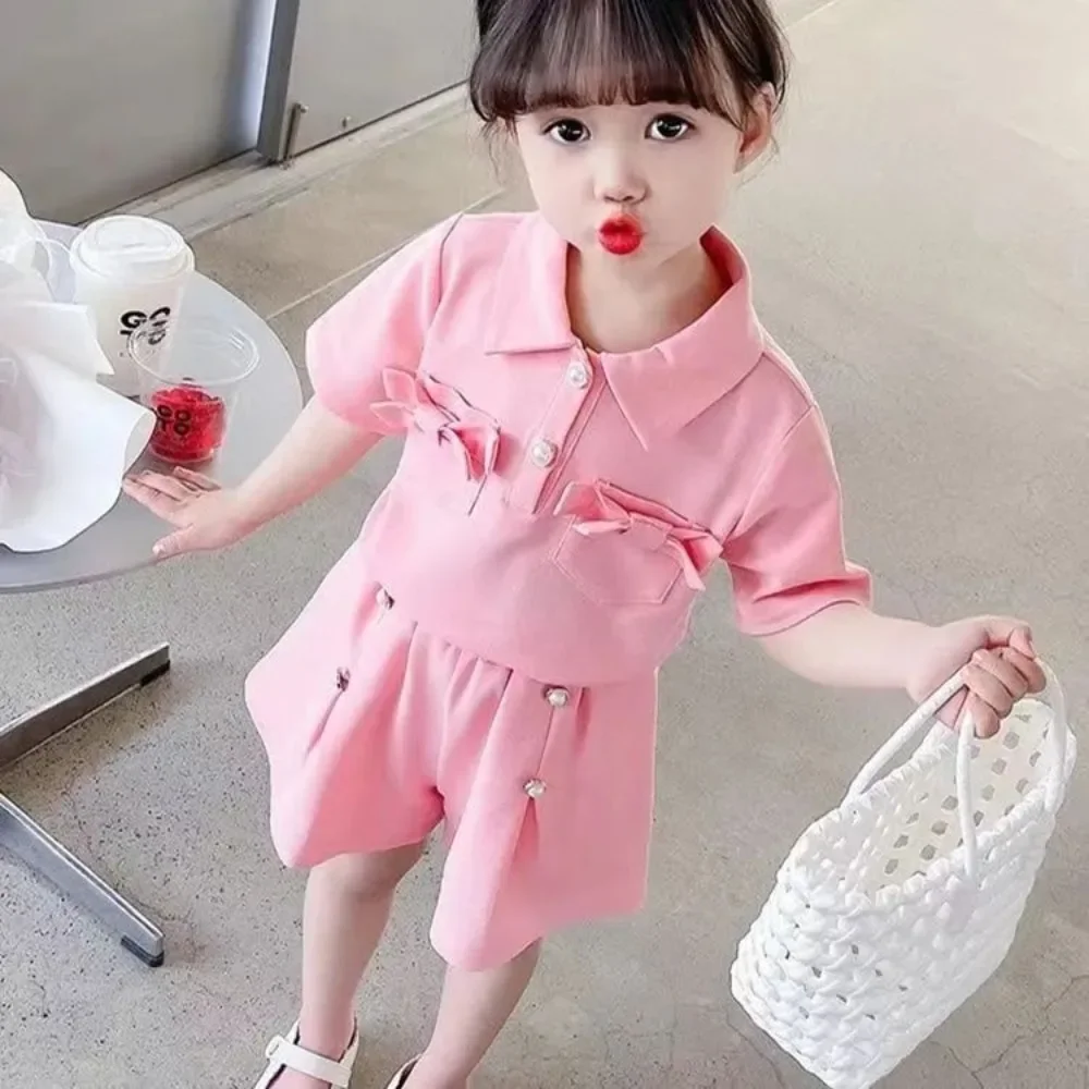 Girly Heart Baby Short Sleeve Shirt Pants Set Summer 2025 New Summer Children Floral Foreign Two-piece Set Clothes Gifts
Girly Heart Baby Short Sleeve Shirt Pants Set Summer 2025 New Summer Children Floral Foreign Two-piece Set Clothes Gifts