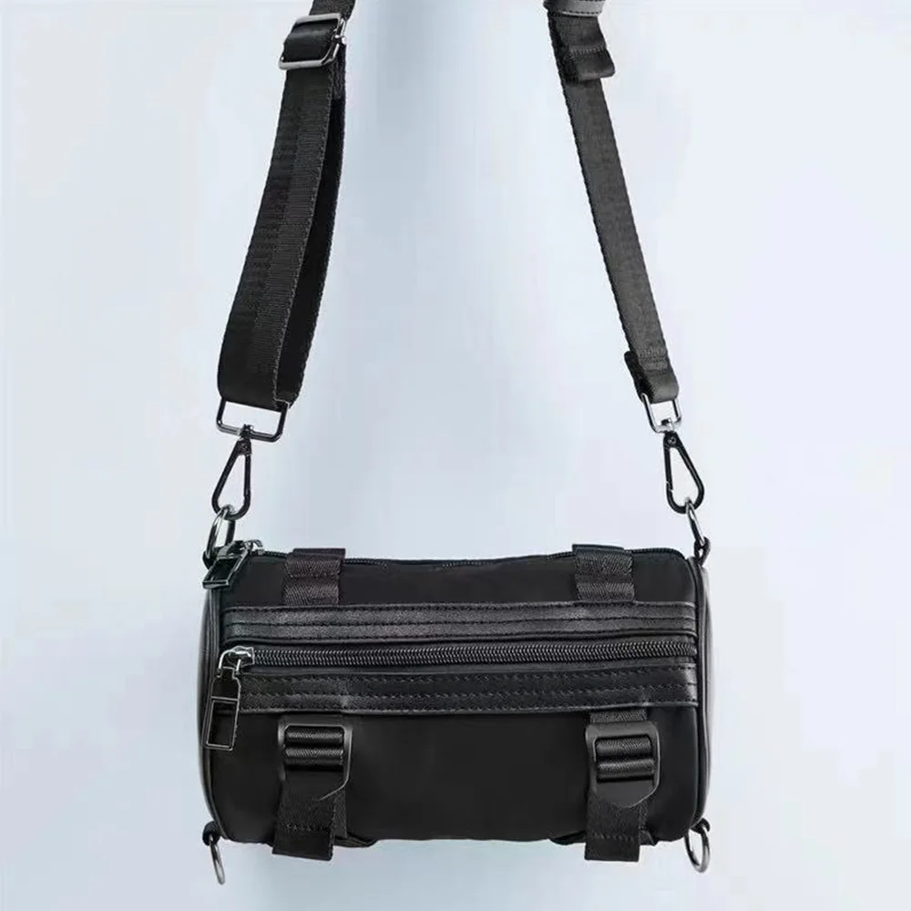 Cylindrical crossbody bag, men's bucket bag, sports and fitness shoulder bag, sports and leisure shoulder bag, backpack
Cylindrical crossbody bag, men's bucket bag, sports and fitness shoulder bag, sports and leisure shoulder bag, backpack