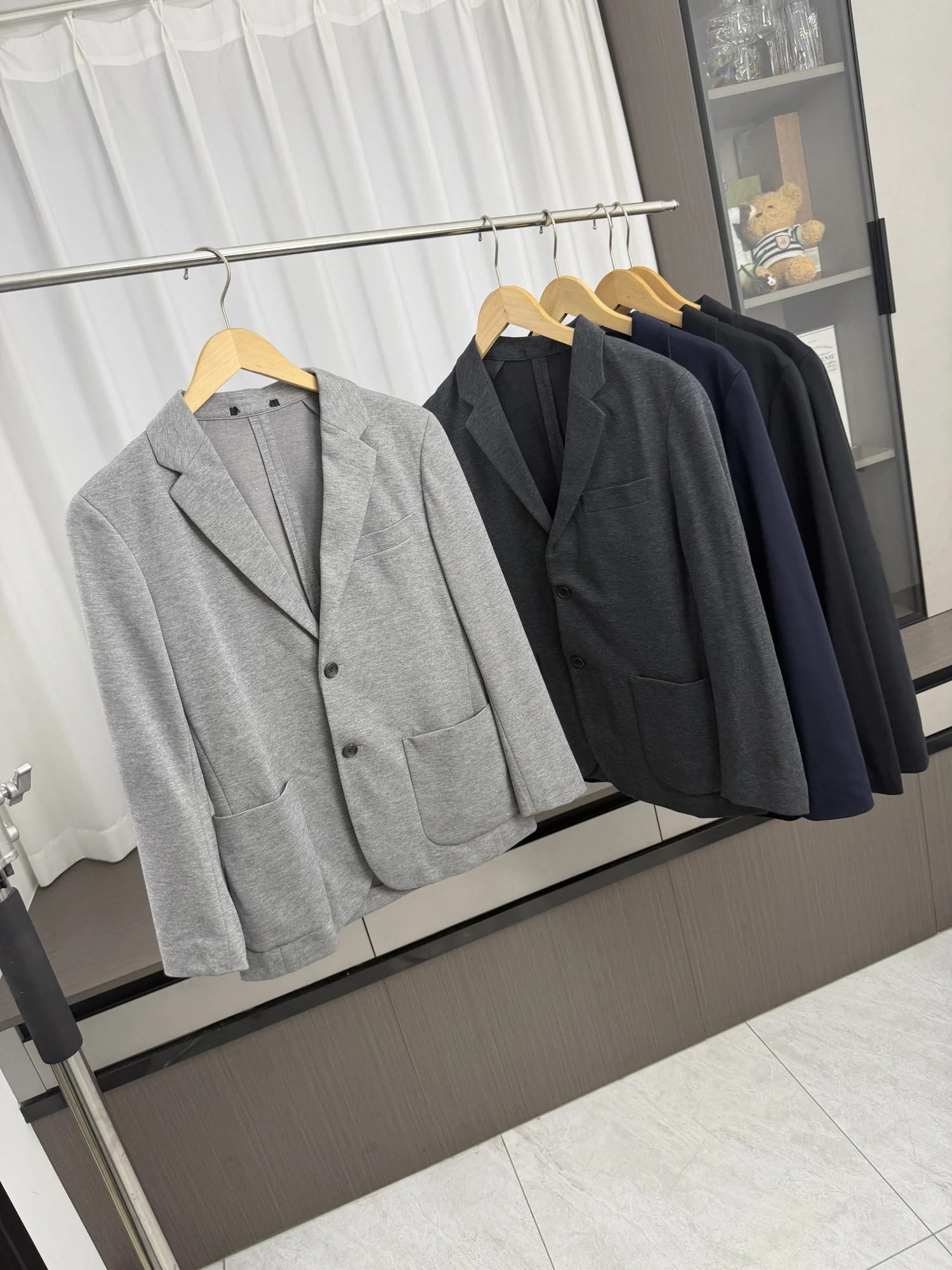 Anti-Wrinkle Non-Iron Men's Business Casual Suit Jacket Commute Outerwear Single-breasted Jacket Loose Fit Long Sleeve
Anti-Wrinkle Non-Iron Men's Business Casual Suit Jacket Commute Outerwear Single-breasted Jacket Loose Fit Long Sleeve