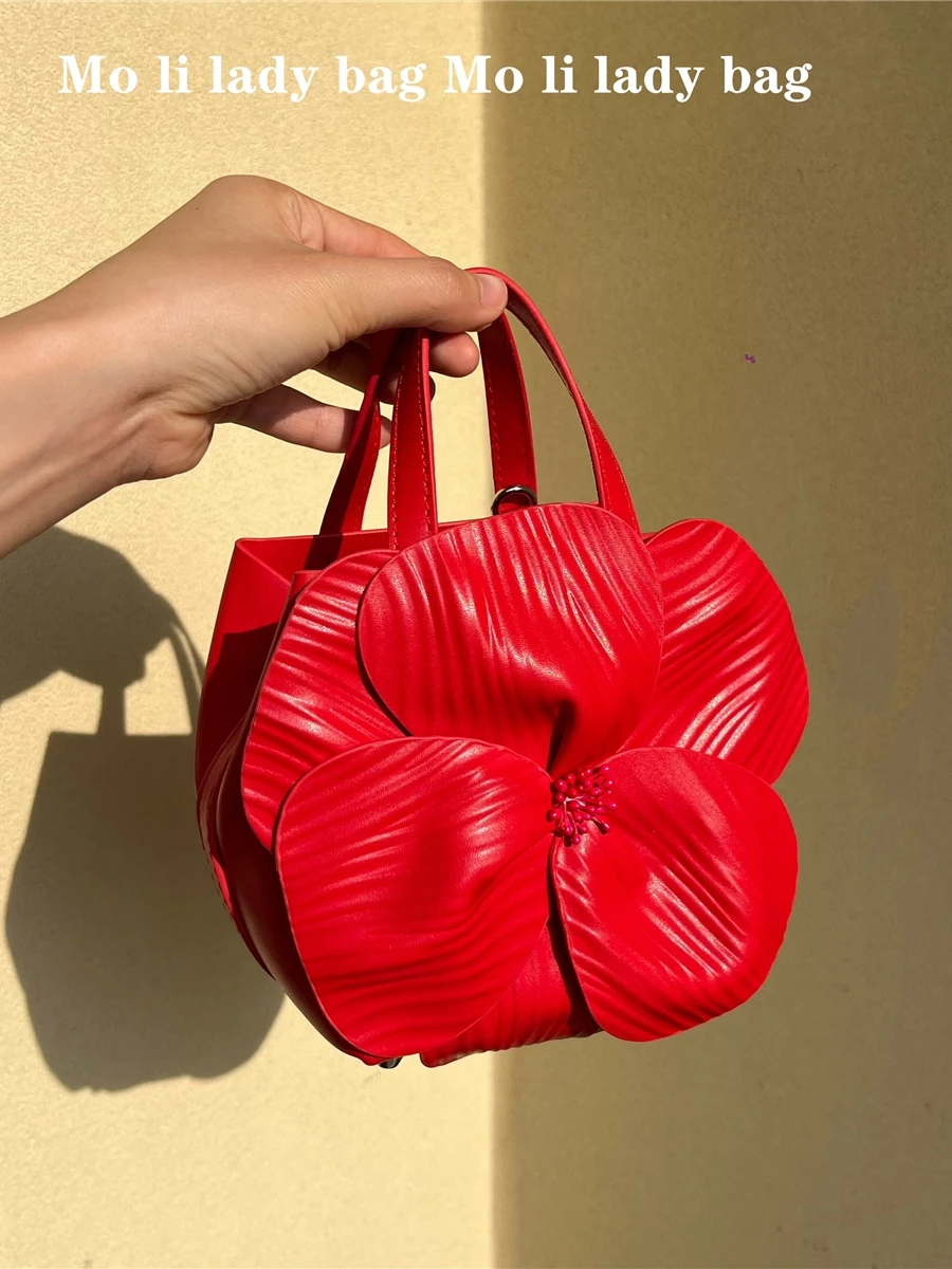 Creative Flower Handbag New Women's Tote Bag Single Shoulder Chain Bag Fashionable Casual Small round Bag PU Leather
Creative Flower Handbag New Women's Tote Bag Single Shoulder Chain Bag Fashionable Casual Small round Bag PU Leather