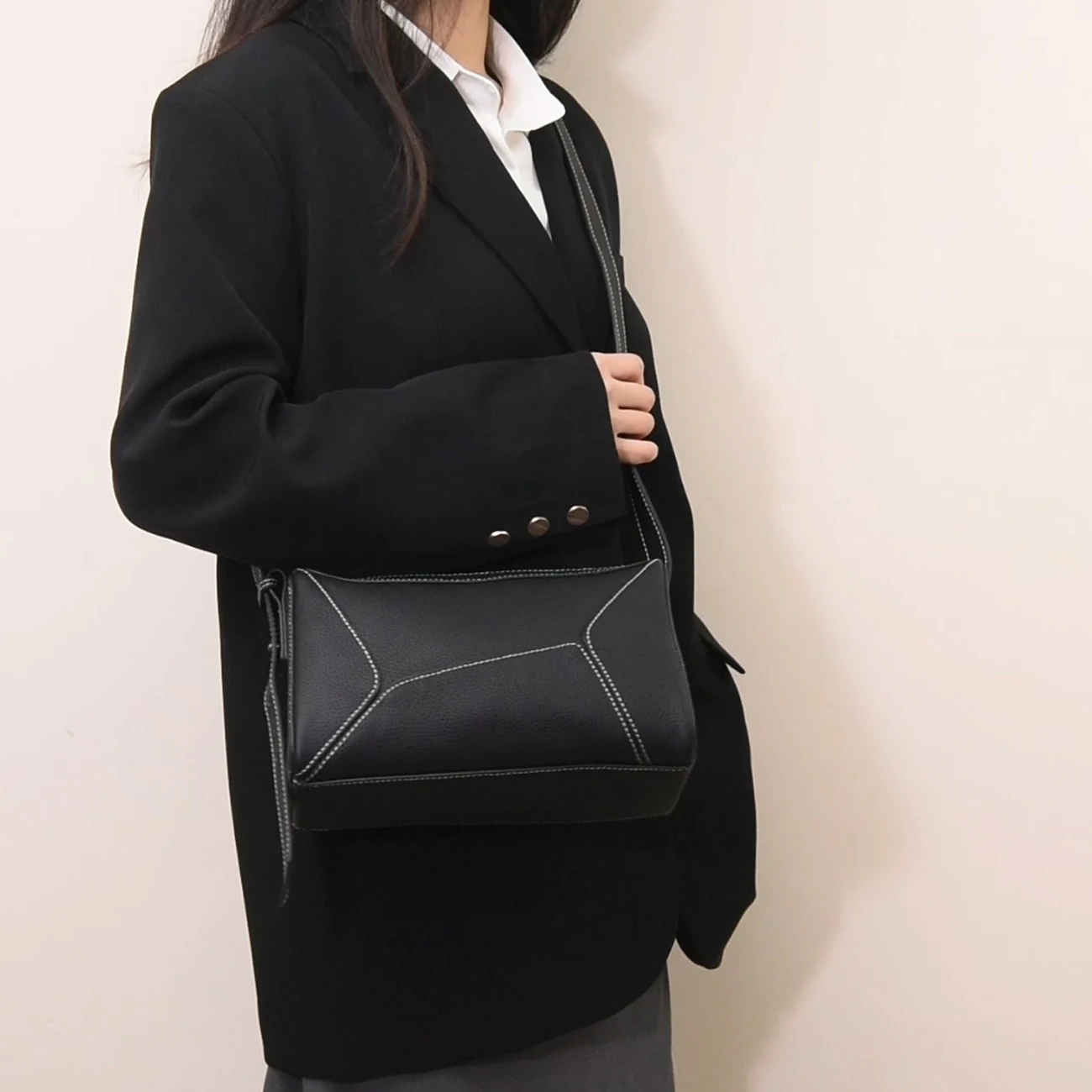 Luxury Genuine Leather Crossbody Bag Women Fashion Casual Comfortable Versatile Texture Shoulder Commuting Bag Сумка Женская
Luxury Genuine Leather Crossbody Bag Women Fashion Casual Comfortable Versatile Texture Shoulder Commuting Bag Сумка Женская