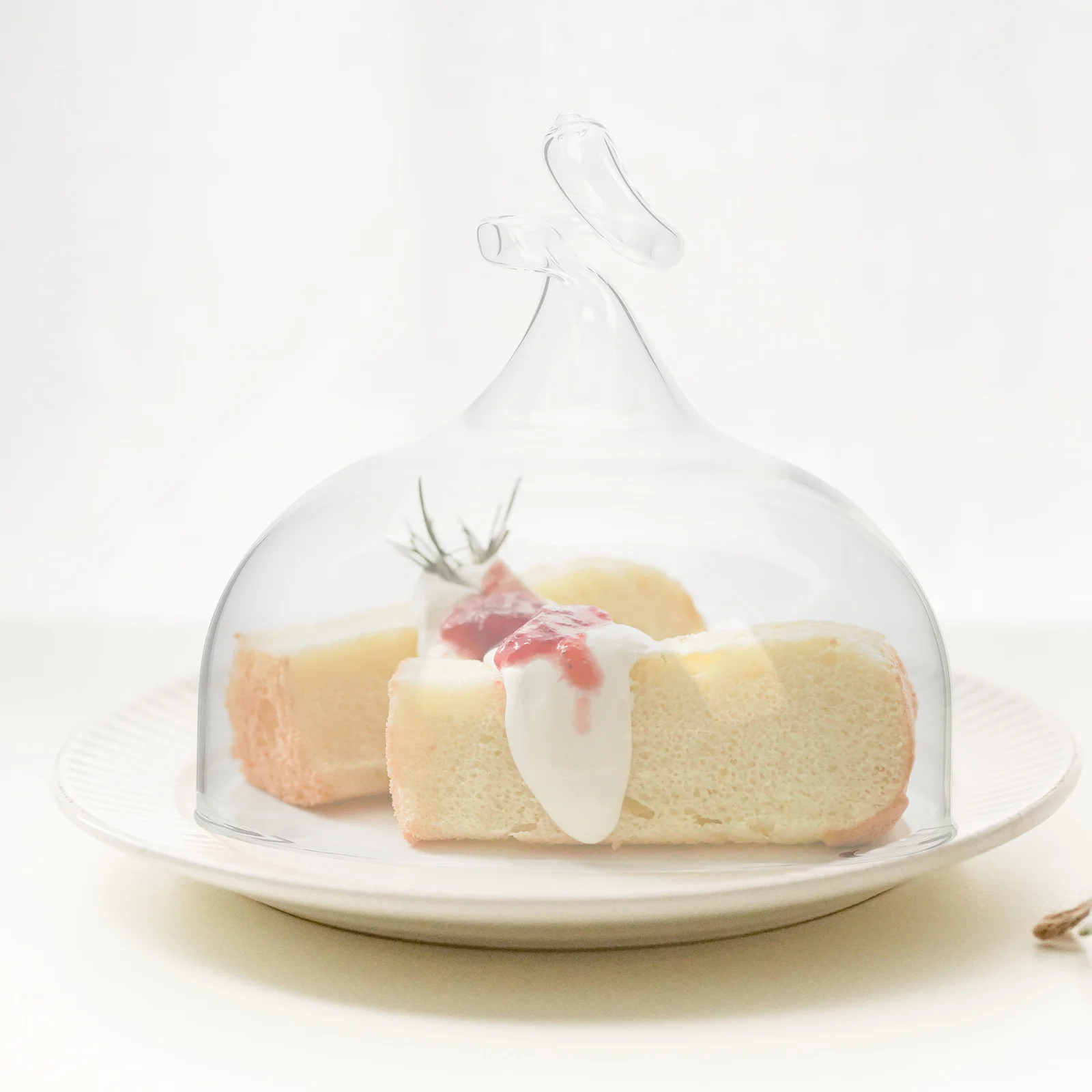 Transparent Glass Cake Dome Clear Dessert Bread Cover Protective Food Cover Display Dome for Kitchen Party Bbq 
Transparent Glass Cake Dome Clear Dessert Bread Cover Protective Food Cover Display Dome for Kitchen Party Bbq