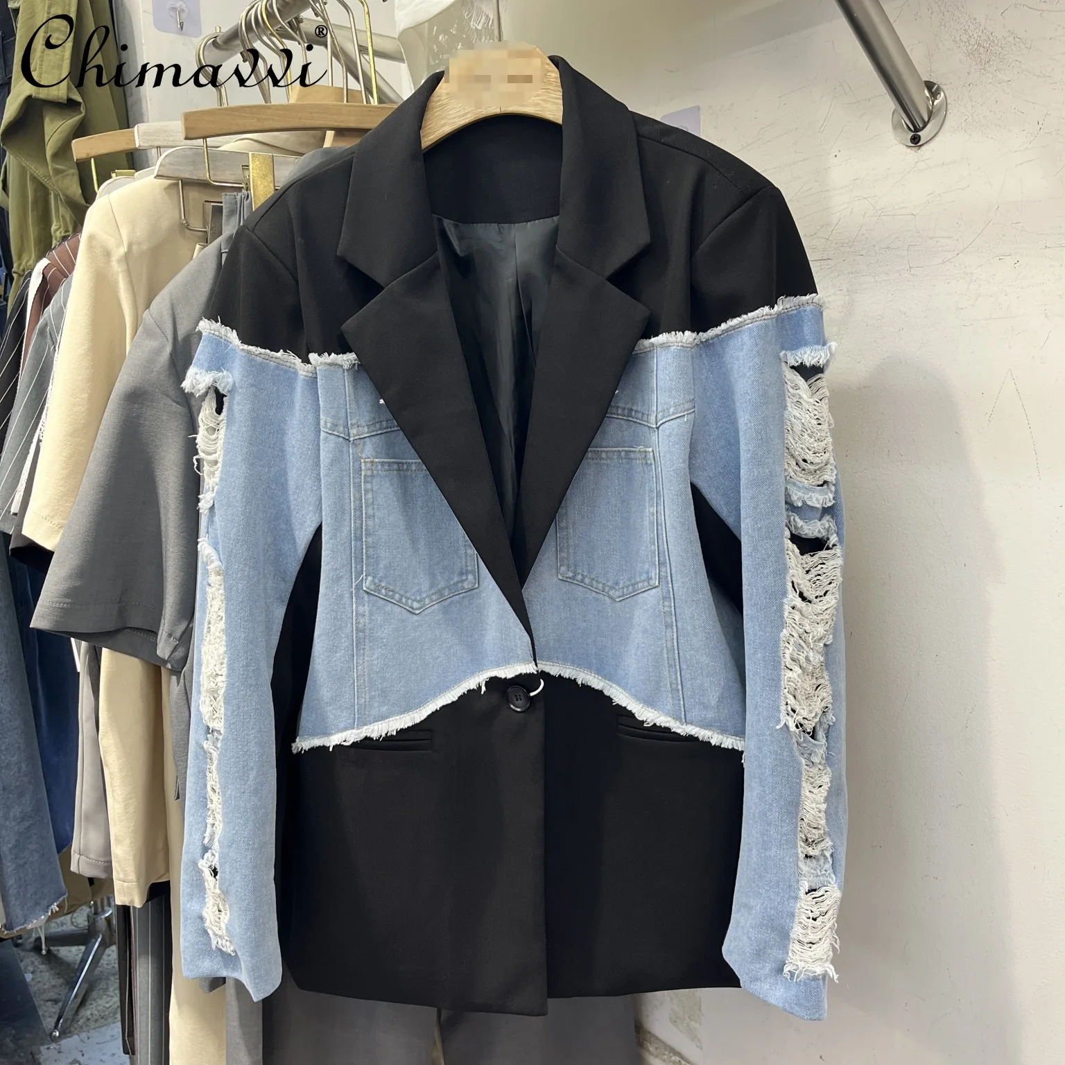 2026 Autumn Clothes New Women's Fashion Retro Long Sleeve Denim Patchwork Distressed Raw Hem Oversized Blazer Ladies Loose Top
2026 Autumn Clothes New Women's Fashion Retro Long Sleeve Denim Patchwork Distressed Raw Hem Oversized Blazer Ladies Loose Top