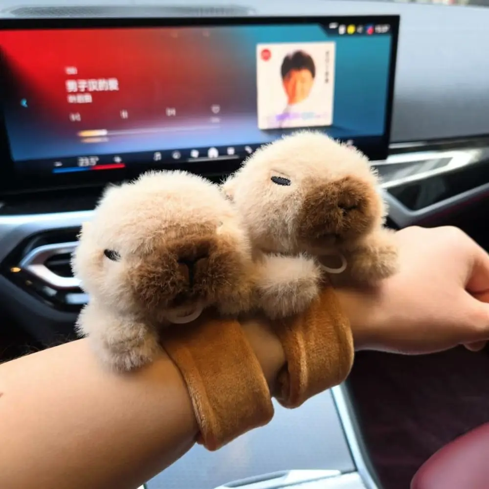 Glow-in-the-dark Turtle Capybara Plush Slap Bracelet Wag Tail Wristband Capybara Slap Snap Doll Toy Cute Fluffy
Glow-in-the-dark Turtle Capybara Plush Slap Bracelet Wag Tail Wristband Capybara Slap Snap Doll Toy Cute Fluffy