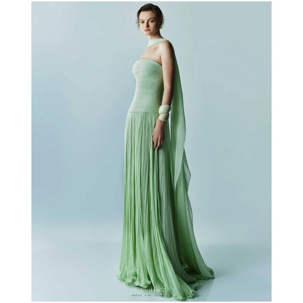 Cathy Customized Halter Neck Draped Sheath Prom Dresses Sleeveless Zip vestidos de noiva Strapless Floor-Length Formal Evening
Cathy Customized Halter Neck Draped Sheath Prom Dresses Sleeveless Zip vestidos de noiva Strapless Floor-Length Formal Evening