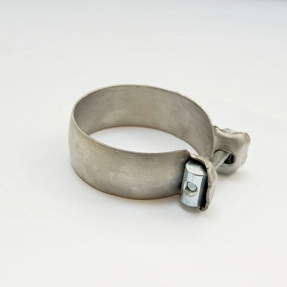 A0004901641 The new exhaust system pipe clamp clamp clamp buckle for the Mercedes-Benz GLA CLA45 AMG OEM0004901641
A0004901641 The new exhaust system pipe clamp clamp clamp buckle for the Mercedes-Benz GLA CLA45 AMG OEM0004901641