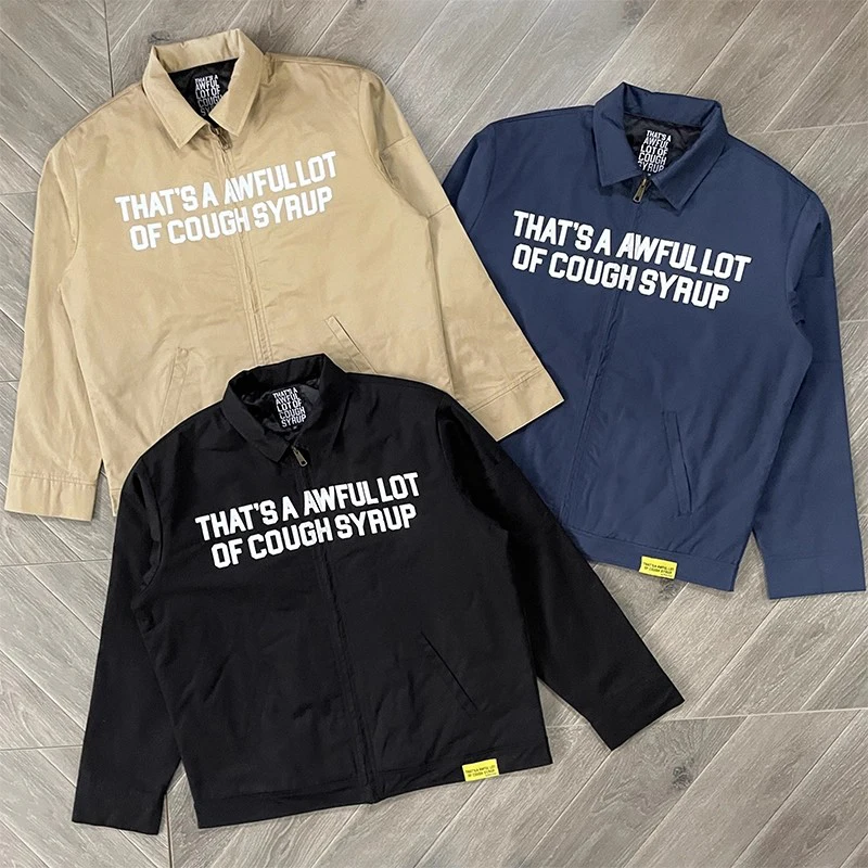 Трендовый бренд That's A Awful Lot of Cough Сироп Куртка 2025 High Street Повседневные куртки с хлопковой подкладкой и принтом Повседневное пальто с лацканами
Трендовый бренд That's A Awful Lot of Cough Сироп Куртка 2025 High Street Повседневные куртки с хлопковой подкладкой и принтом Повседневное пальто с лацканами