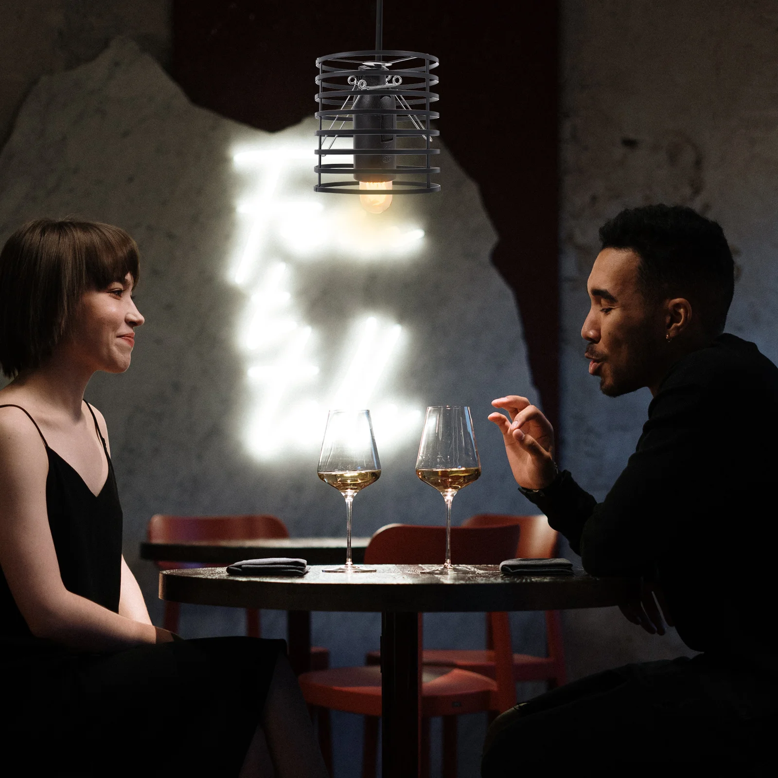 Premium Wrought Iron Lampshade Vintage Style Wire Cage for Indoor Wall Lamp Decoration Metal Bulb Cover Creative Light Fixture
Premium Wrought Iron Lampshade Vintage Style Wire Cage for Indoor Wall Lamp Decoration Metal Bulb Cover Creative Light Fixture