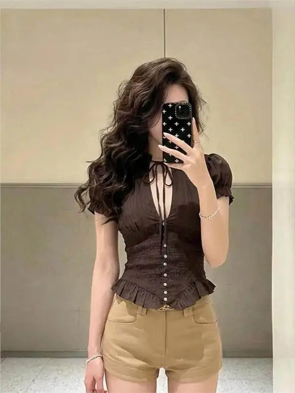Unique Beautiful Bubble Short Sleeve Shirt Casual Versatile Top for Spring Summer 2026 Korean Style Loose Fit
Unique Beautiful Bubble Short Sleeve Shirt Casual Versatile Top for Spring Summer 2026 Korean Style Loose Fit