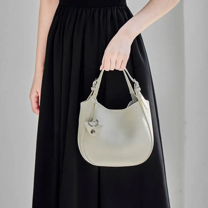 2026 New Model Genuine Soft Leather Tote Niche Design High-End Feel Handheld Large Capacity Shoulder Bags Women Crossbody Bag
2026 New Model Genuine Soft Leather Tote Niche Design High-End Feel Handheld Large Capacity Shoulder Bags Women Crossbody Bag