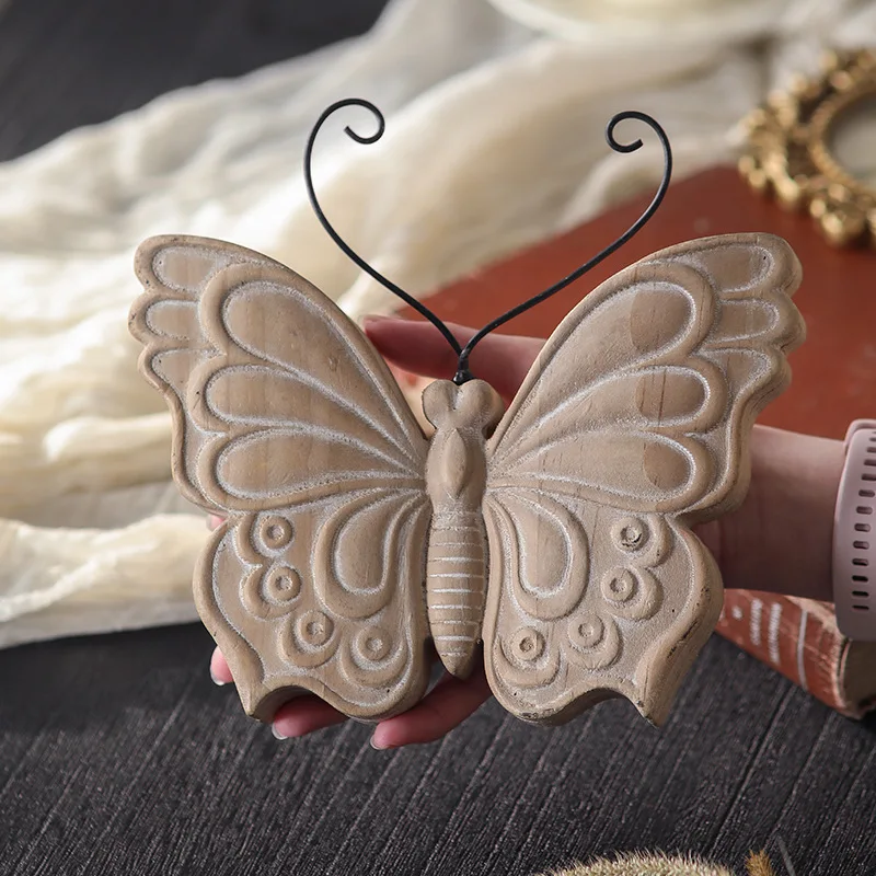 New Chinese Solid Wood Carved Desktop Ornaments Holiday Decoration Tabletop Ornaments Wabi-sabi style vintage butterfly ornament
New Chinese Solid Wood Carved Desktop Ornaments Holiday Decoration Tabletop Ornaments Wabi-sabi style vintage butterfly ornament