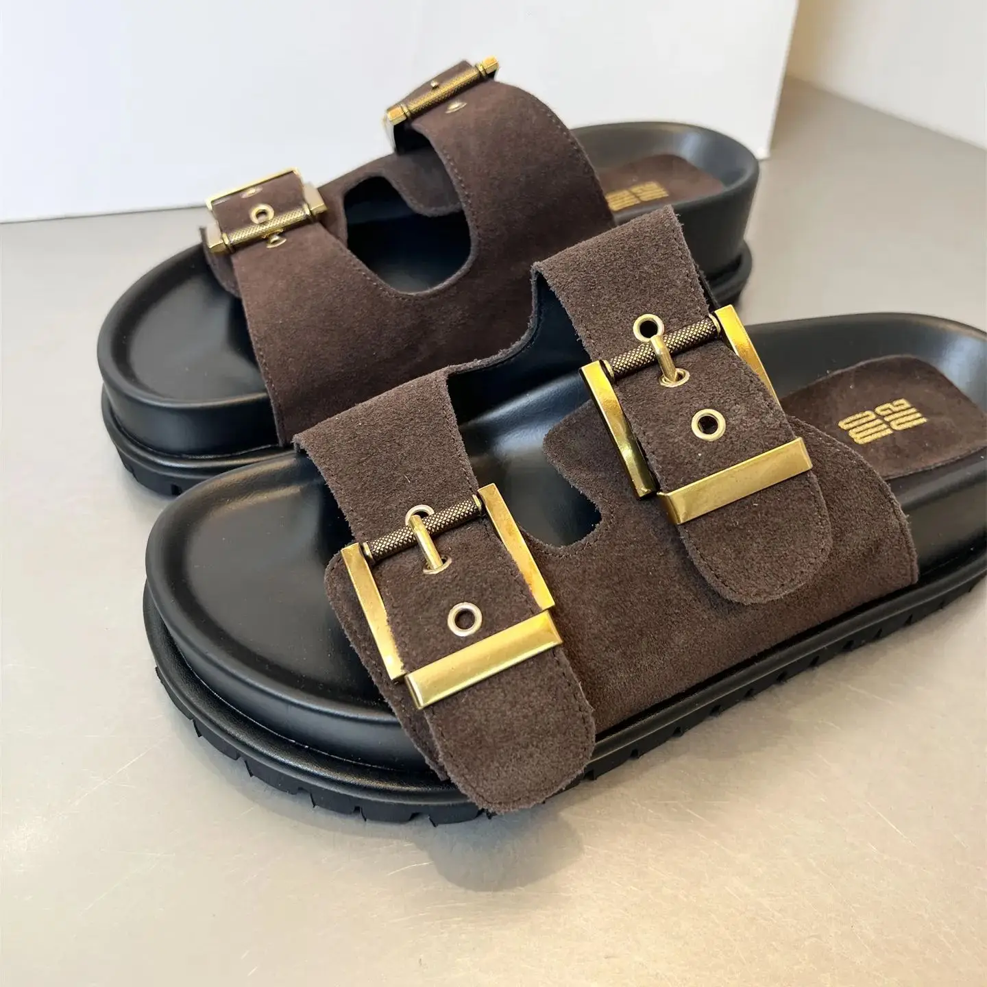 Summer Platform Slippers Comfortable Horsehair Genuine Leather Beach Womens Buckle Chunky Vacation Slides for Ladies Footwear
Summer Platform Slippers Comfortable Horsehair Genuine Leather Beach Womens Buckle Chunky Vacation Slides for Ladies Footwear