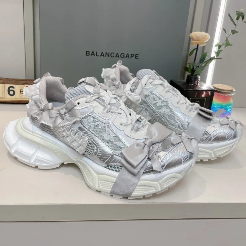 2026 New Ins Dad Shoes Summer Breathable Lace Vintage Casual Shoes Ladies Thick Sole Low Top Bow Sports Sneakers Daily Footwear
2026 New Ins Dad Shoes Summer Breathable Lace Vintage Casual Shoes Ladies Thick Sole Low Top Bow Sports Sneakers Daily Footwear