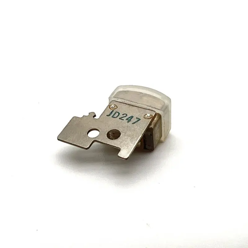 1Pcs JD247 Brand New Wear-resistant Dual Track Magnetic Head For Recorder Advanced Audio Tape Deck Repair Parts Accessories
1Pcs JD247 Brand New Wear-resistant Dual Track Magnetic Head For Recorder Advanced Audio Tape Deck Repair Parts Accessories