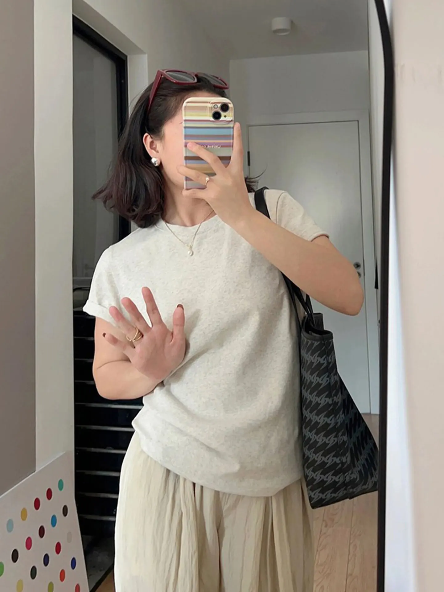 Slim Fit Short Sleeve round Neck Base Shirt Women's Spring New Style Versatile plus Size Casual Top Comfortable Breathable
Slim Fit Short Sleeve round Neck Base Shirt Women's Spring New Style Versatile plus Size Casual Top Comfortable Breathable
