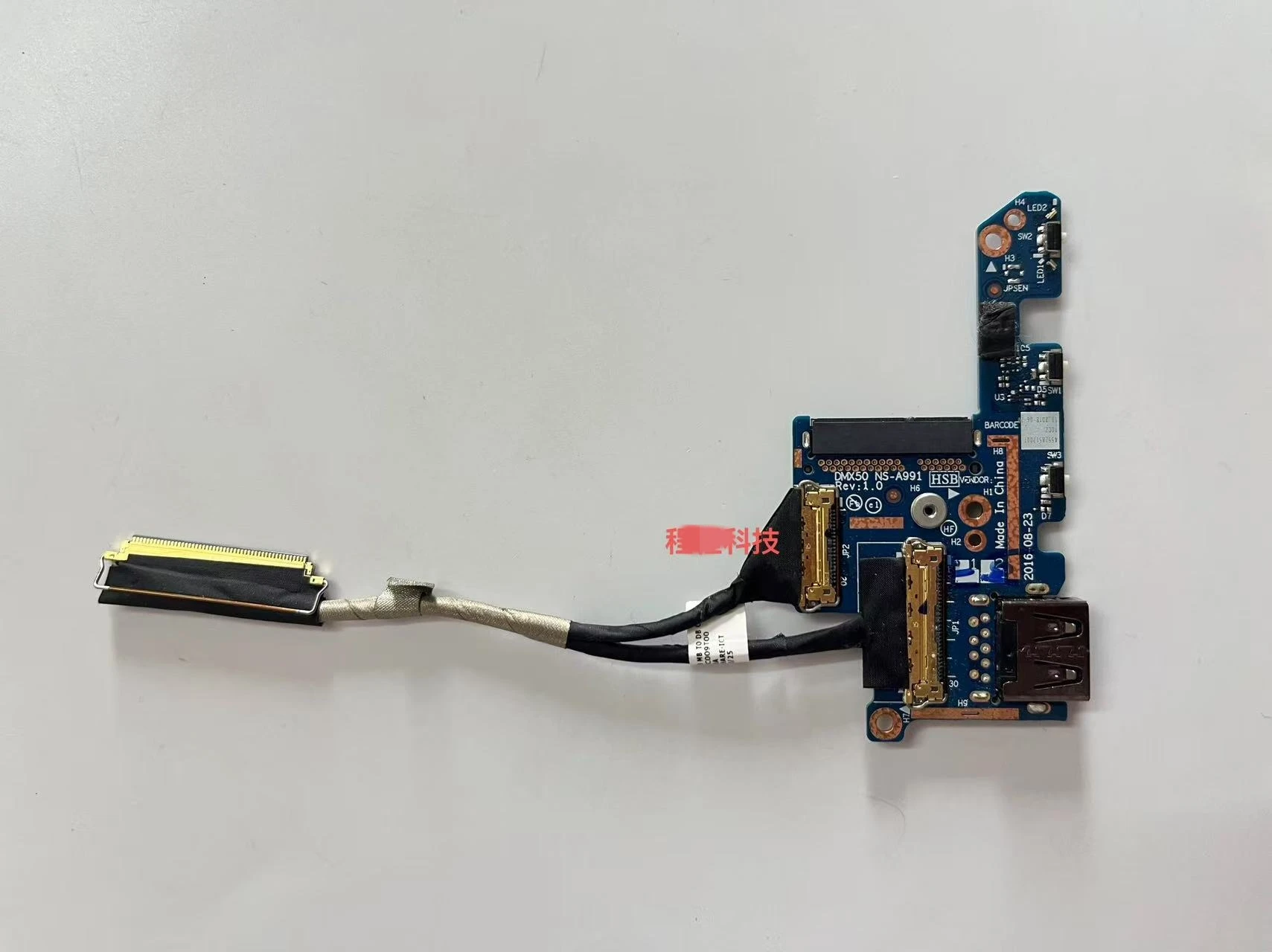 NS-A991 для Lenovo MIIX 720-12IKB плата переключения USB маленькая плата адаптера подключение платы 5C50M65438
NS-A991 для Lenovo MIIX 720-12IKB плата переключения USB маленькая плата адаптера подключение платы 5C50M65438