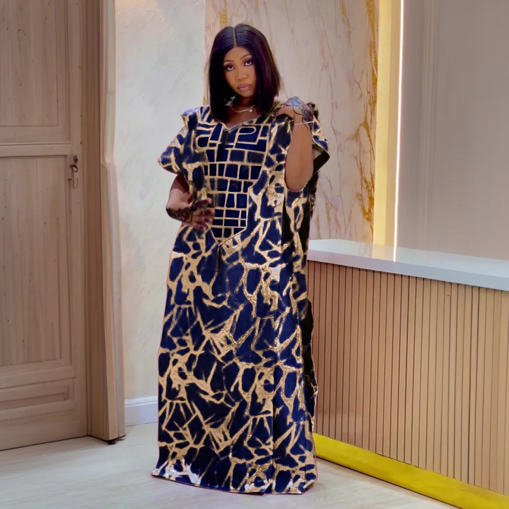 African women's dress European and American printing large size fashion robe with headscarf spot
African women's dress European and American printing large size fashion robe with headscarf spot